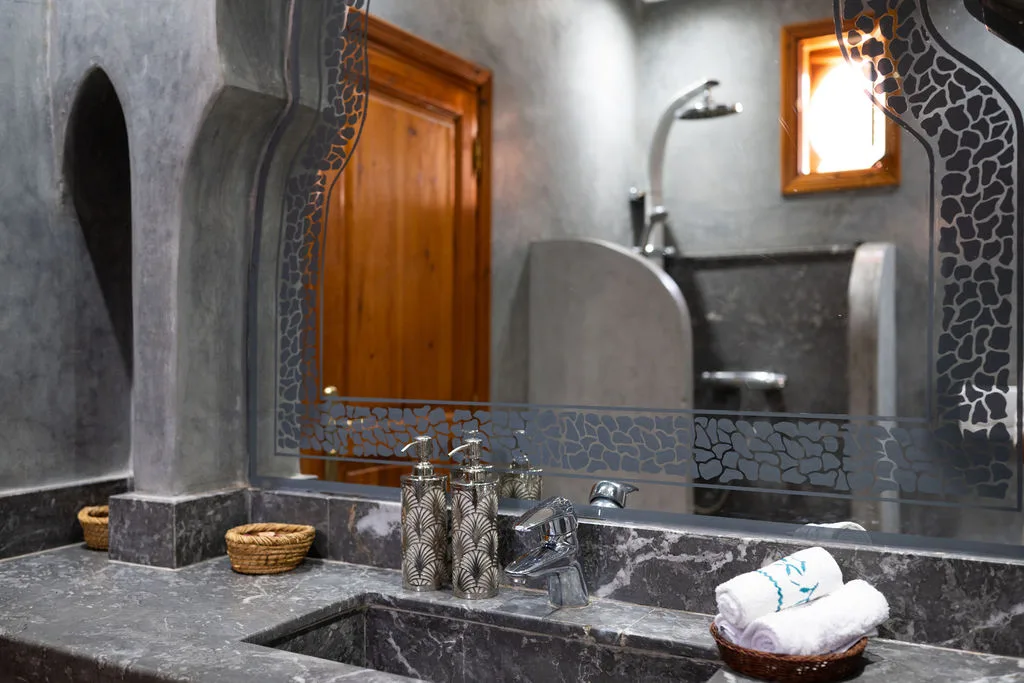 Suite Amandier — salle de bain, Villa Dar Moudar Marrakech